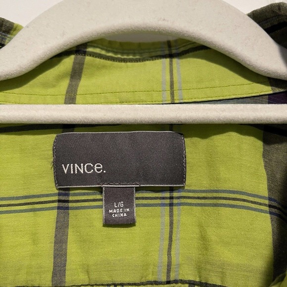 Vince Green Plaid Lightweight Button Down Shirt Size Large - Picture 2 of 5